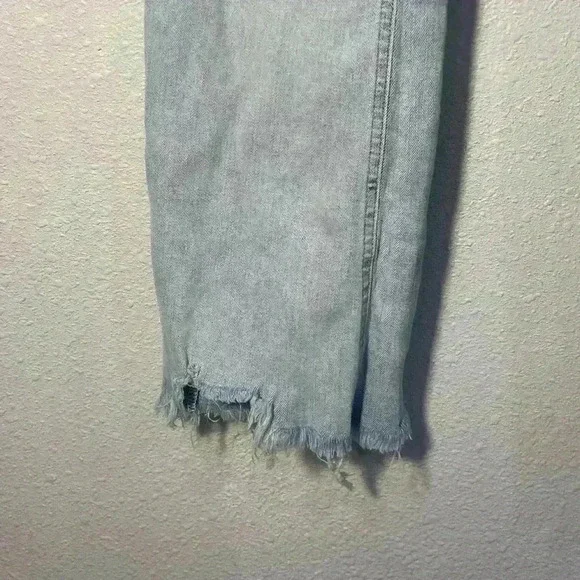 Rag & Bone Light Wash soft Frayed Hem Jeans - Size 31 - Picture 3 of 11